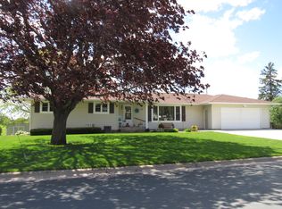 15 3rd Ave SW, Harmony, MN 55939