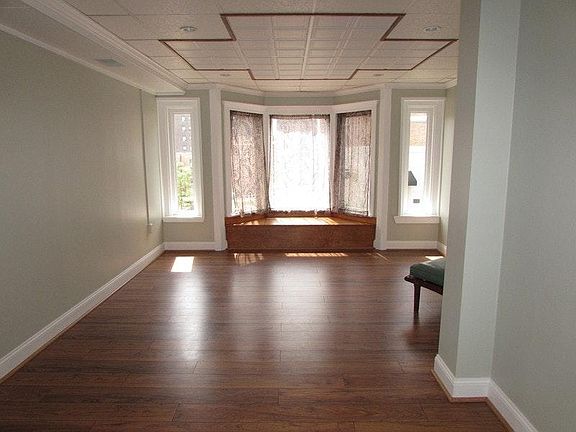 2nd image of 318 N Main St Floor 2