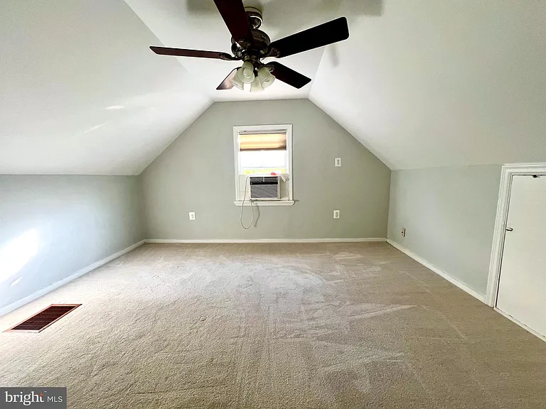 7208 Tyler Ave — Photo 12