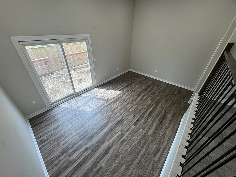 357 Murray St #14 — Photo 2