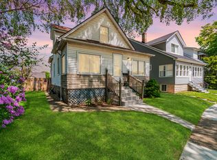 1022 Eureka Rd, Wyandotte, MI 48192