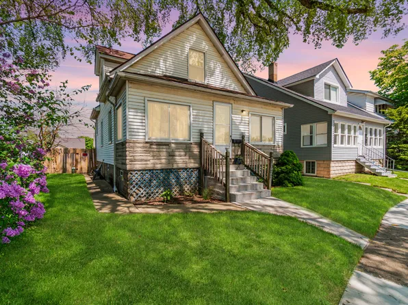 1022 Eureka Rd, Wyandotte, MI 48192