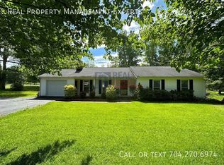 11047 Robinson Church Rd, Charlotte, NC 28215