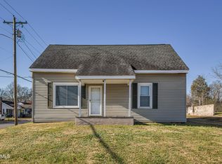 116 S Hill St, Athens, TN 37303