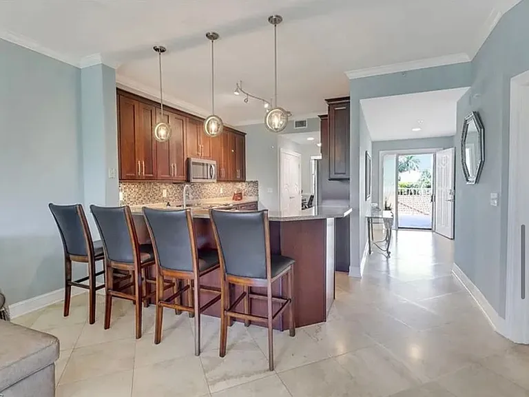4650 Yacht Harbor Dr #125 — Photo 5