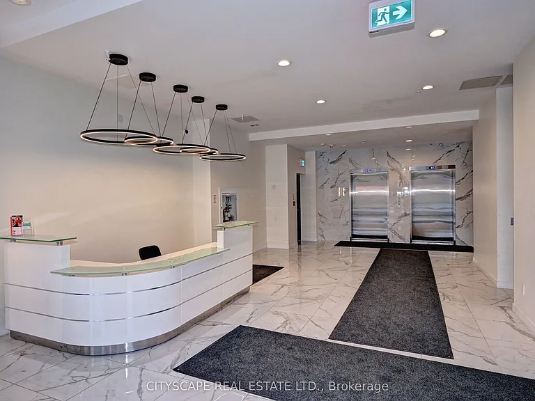 128 King St N #1106 — Photo 4
