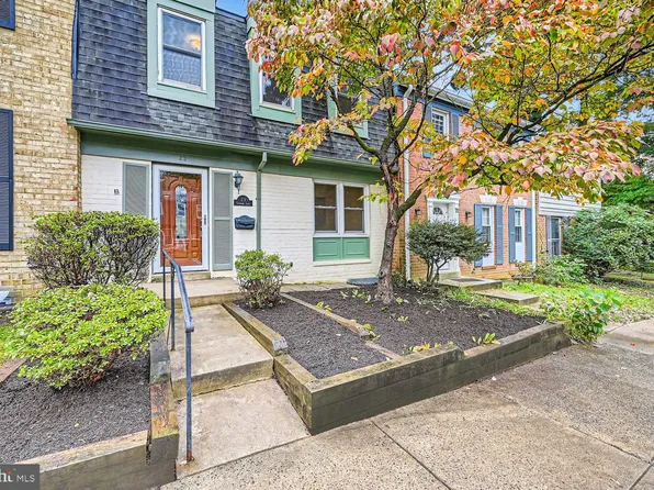 23 Goodport Ln, Gaithersburg, MD 20878