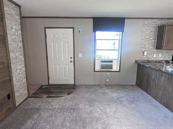 5th image of 15 Brooke Avenue