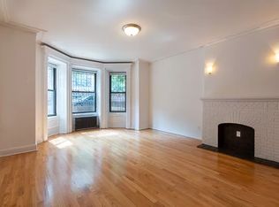 156 8th Ave APT 1F, Brooklyn, NY 11215