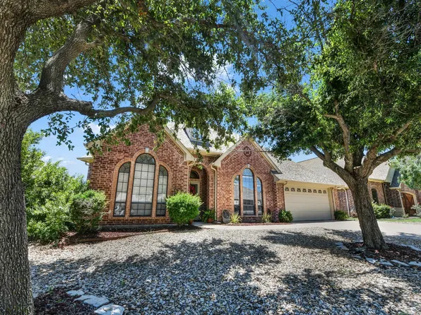 5330 Mission Cir, Granbury, TX 76049