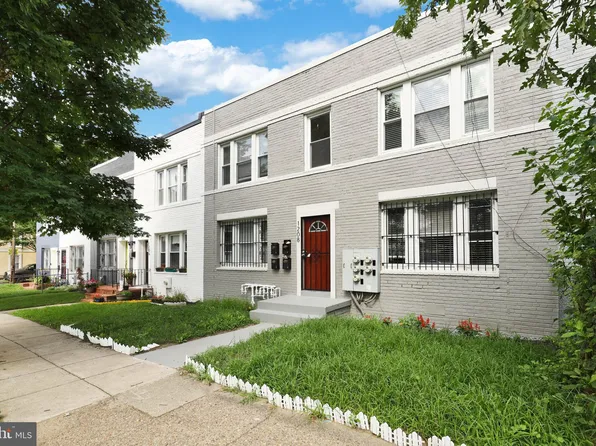 1208 16th St NE APT 4, Washington, DC 20002