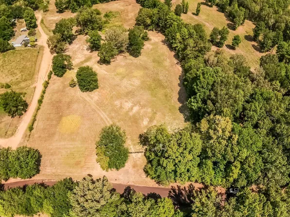 587 Floyd Evans Rd, Marshall, TX 75672