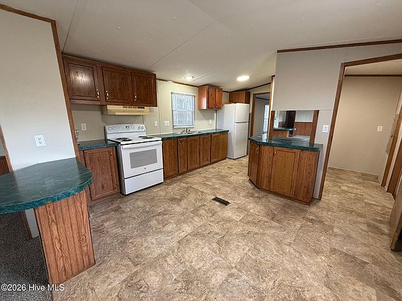 3rd image of 631 Holly Shelter Rd Lot 9