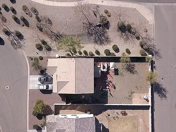 3rd image of 34346 N Levi Ct