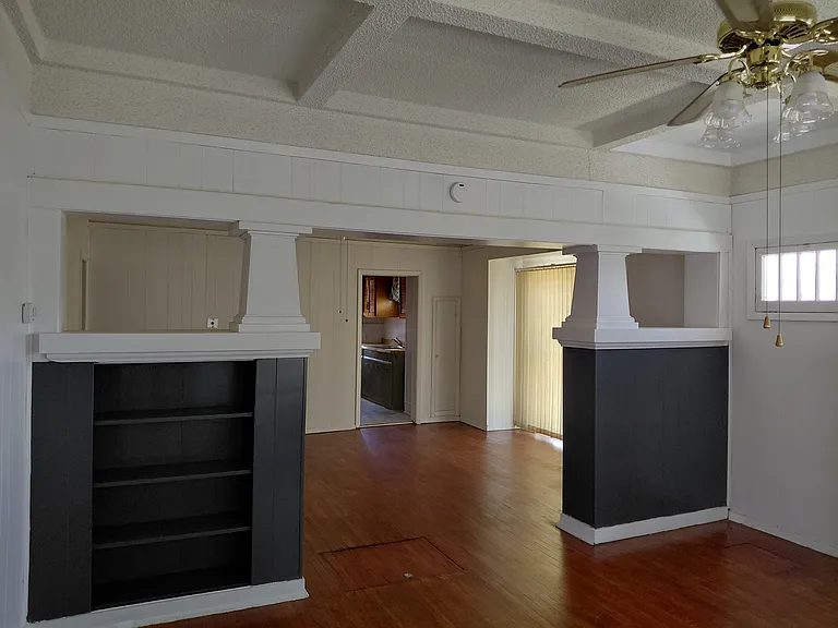 1109 N Luna St — Photo 6