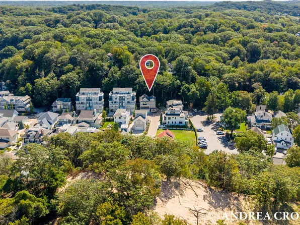 2400 Sunset Walk, Macatawa, MI 49434