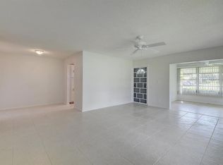 417 High Point Blvd APT A, Delray Beach, FL 33445