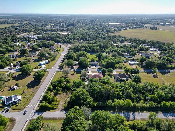 3rd image of 3534 NW 19th Avenue