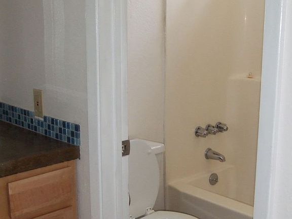 5th image of 1620 Waterston Ave APT 205