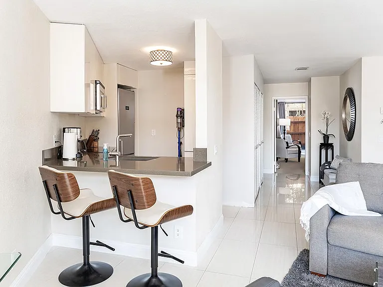 190 Del Mar Shores Ter #75 — Photo 4