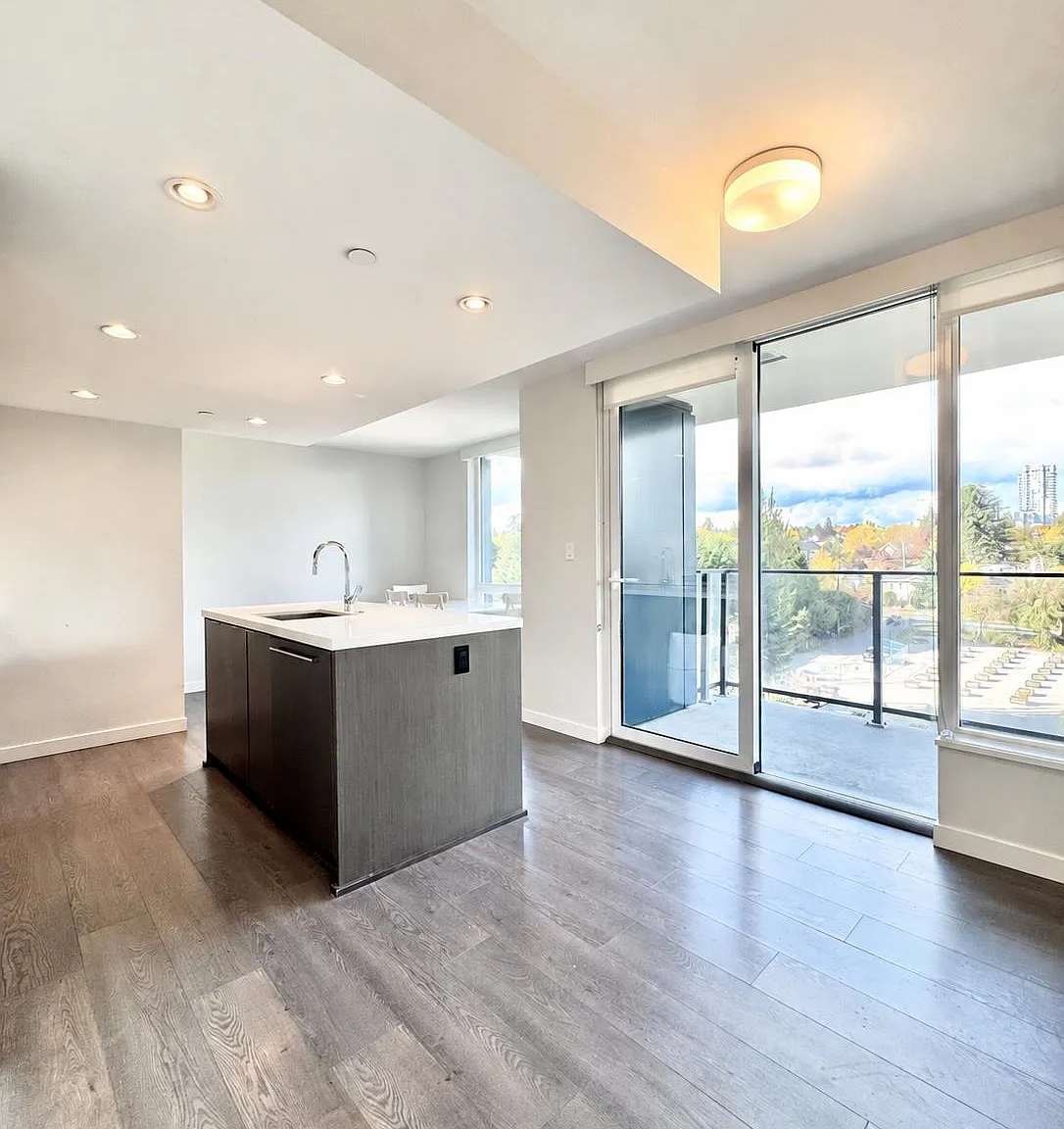 1 bed, 560 sqft, $2,500 — Photo 2