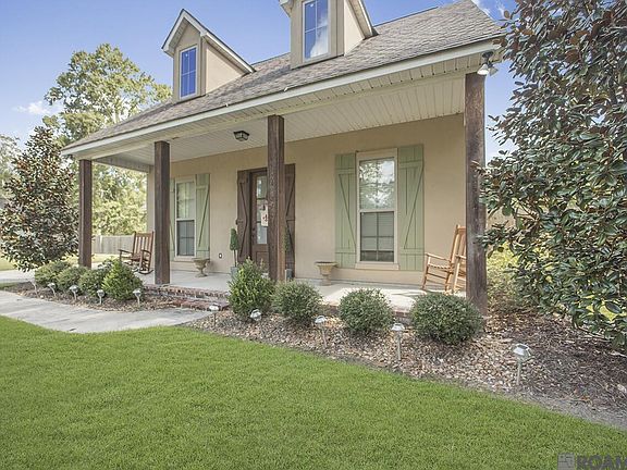3rd image of 44583 Crisp Rd