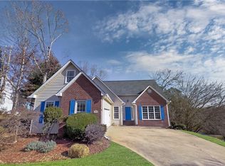 7010 Walnut Mill Ct, Cumming, GA 30040