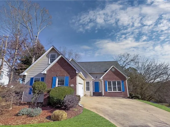 7010 Walnut Mill Ct, Cumming, GA 30040
