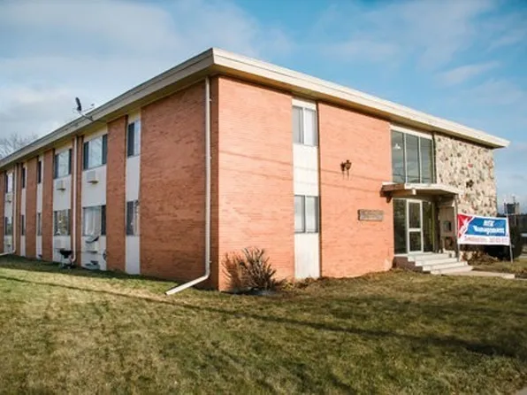 2400 Northwestern Ave, 2400 Northwestern Ave #8, Racine, WI 53404