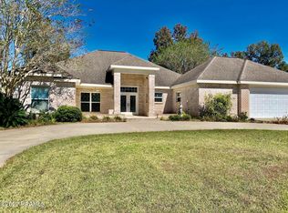 8838 Oak Creek Ln, Abbeville, LA 70510