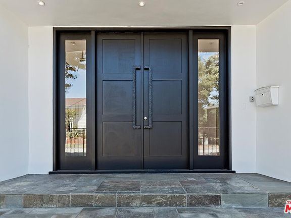 4th image of 2890 Forrester Dr