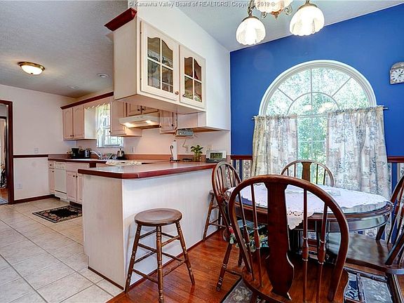 5th image of 5252 Kanawha Blvd E