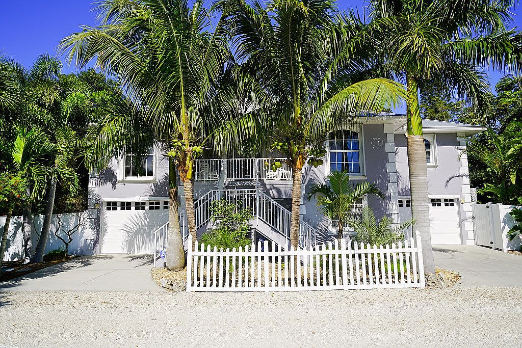 2845 N Beach Rd, Englewood, FL 34223 | Zillow