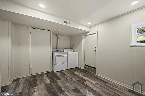3000 Windsor Ave — Photo 12