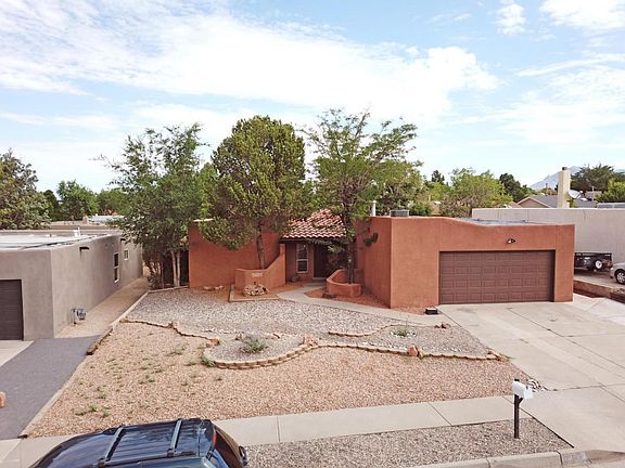 6333 Avenida La Costa NE-large-003-43-Fr