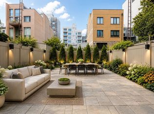 145 Conselyea St #A, Brooklyn, NY 11211