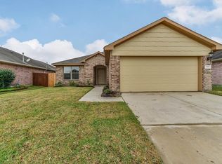 379 Ward Ln, Alvin, TX 77511