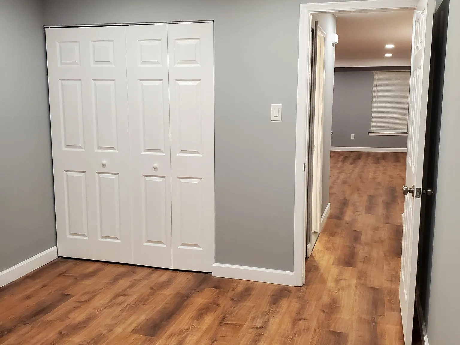 2 bed, 930 sqft, $1,600 — Photo 2