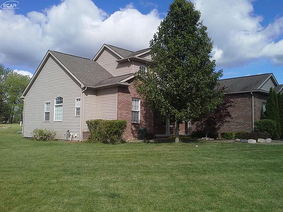 2nd image of 9131 Old Oak Dr