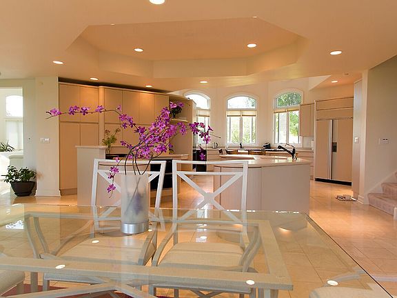4th image of 205 Parveen Ln