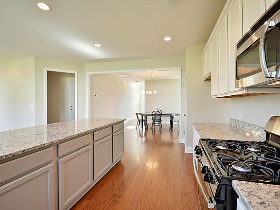2nd image of 215 Palmetto Walk Dr