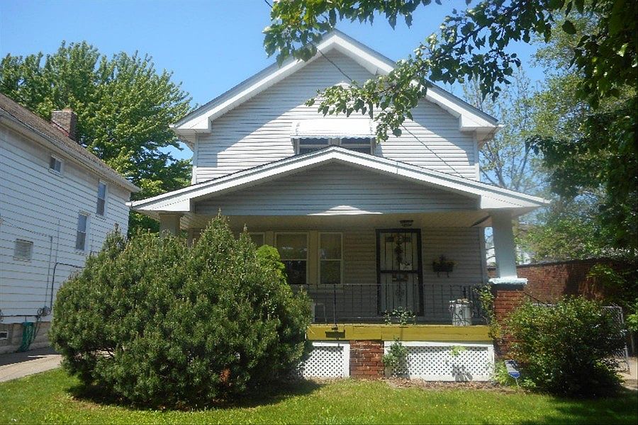 1st image of 2210 Roanoke Ave