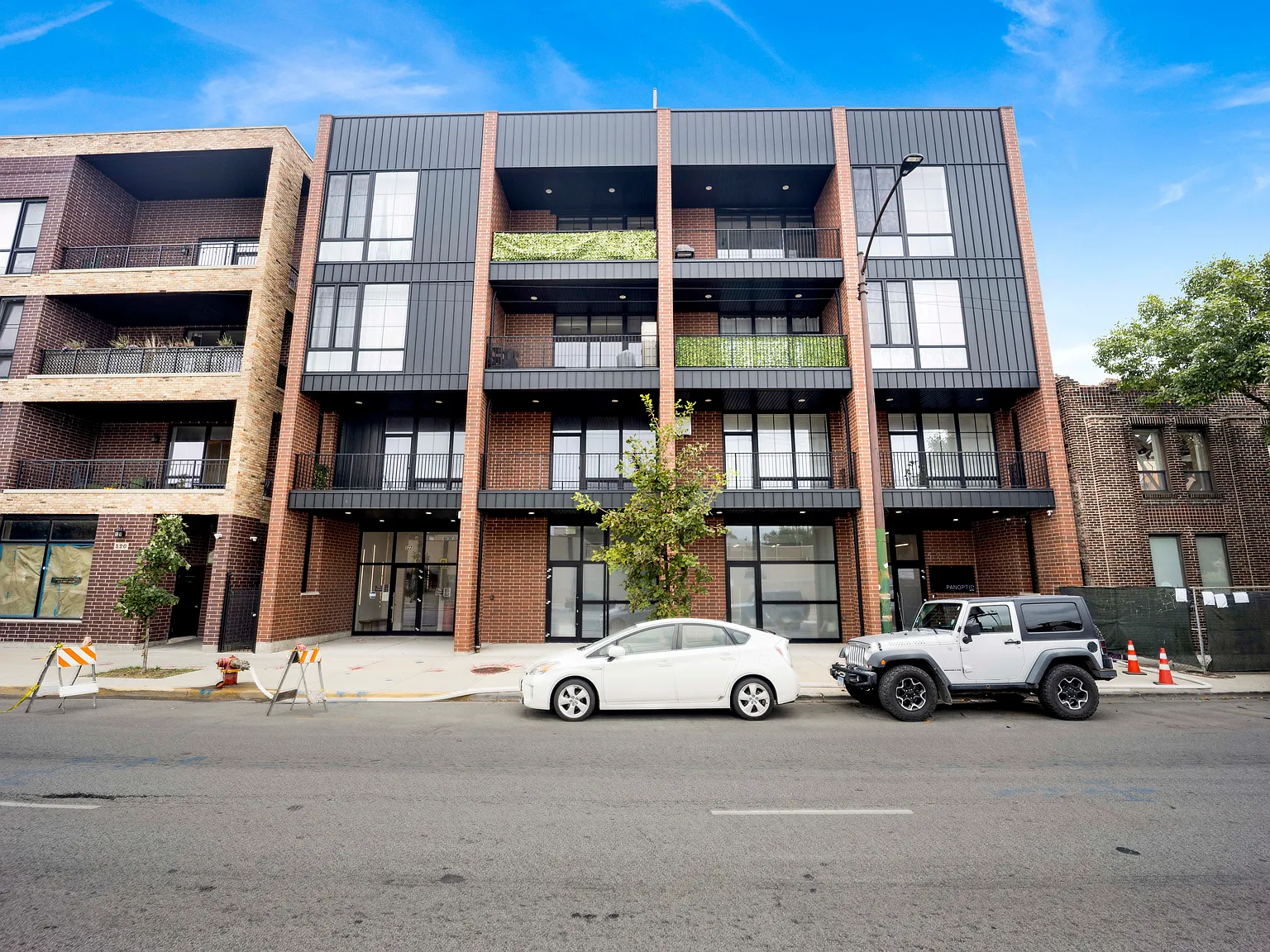 3 bed, 1580 sqft, $3,650 — Photo 1