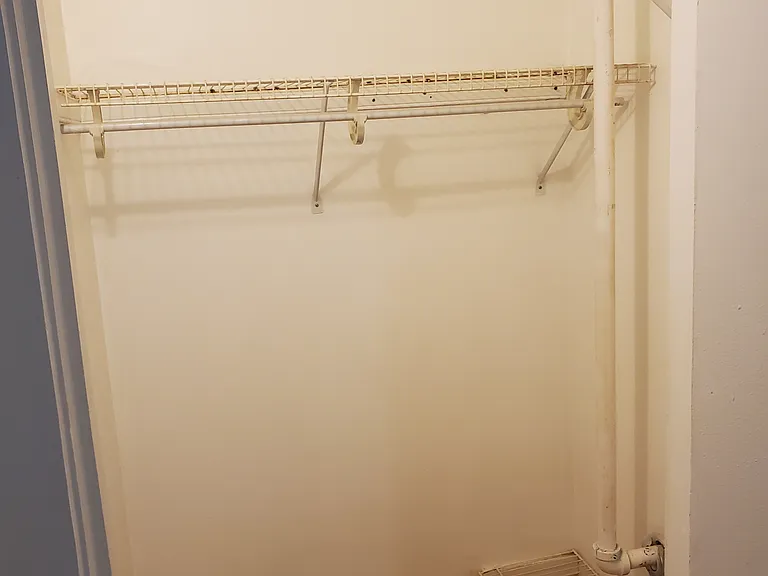 1523 W Lunt Ave #1A — Photo 9
