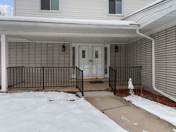 2nd image of 28941 Ramblewood Dr