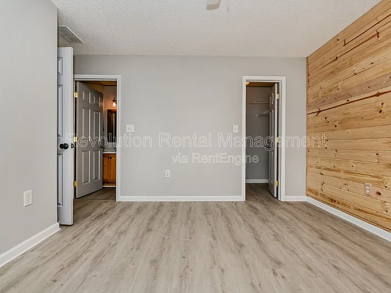 1740 Summerwoods Ln — Photo 14