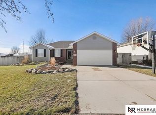7433 S 18th St, Lincoln, NE 68512