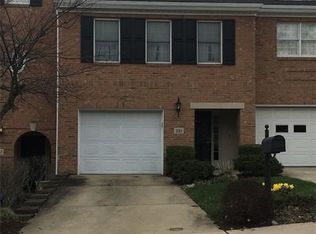261 Merion Dr, Mt Lebanon, PA 15228