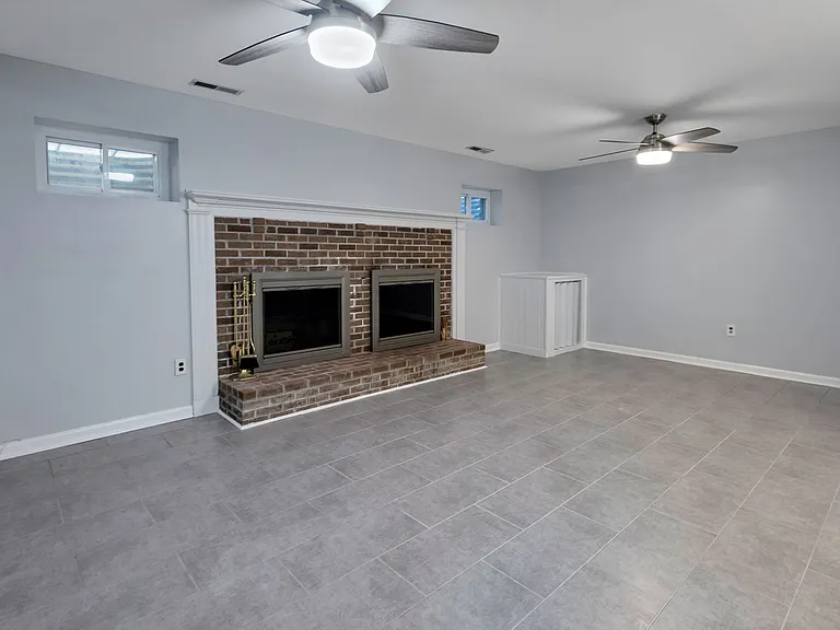 6414 Seven Oaks Ct — Photo 10