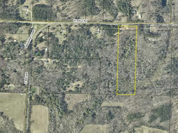 W Arthur Rd, New Era, MI 49446